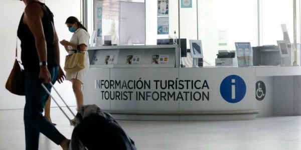 El aeropuerto de Corvera cierra 2022 sin completar la recuperación y pierde puestos en el ranking nacional